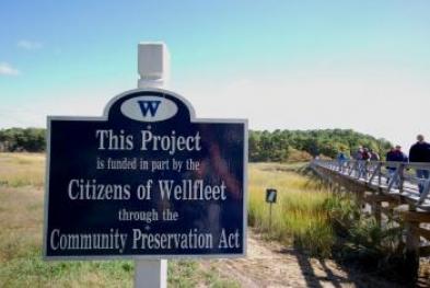 Wellfleet Sign